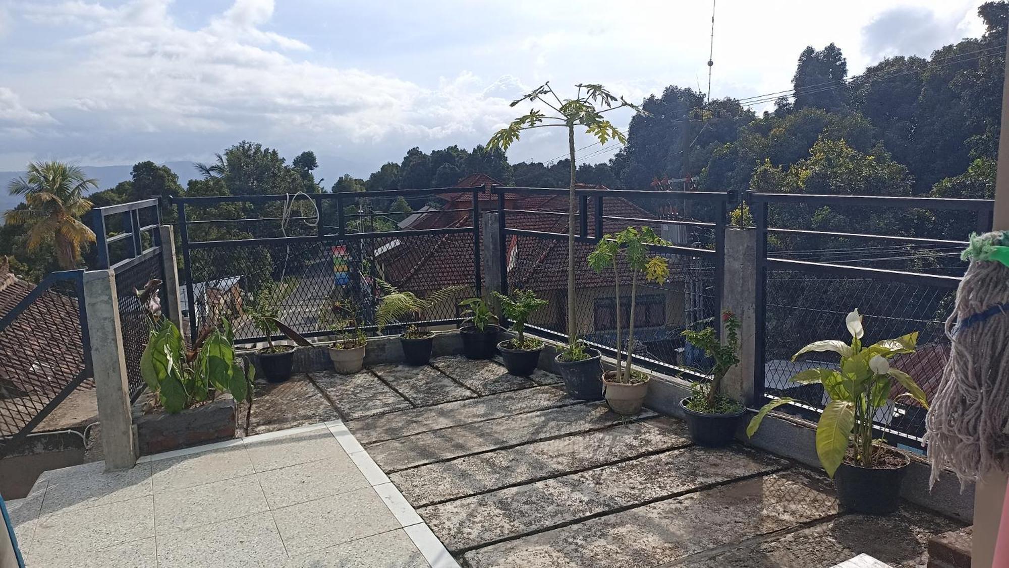 Puri Pilihani Hostel Munduk Εξωτερικό φωτογραφία
